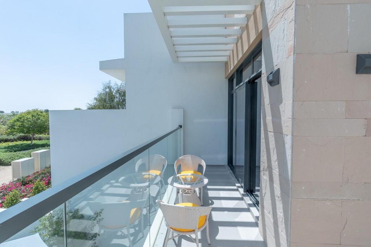Apartment Cozy Stylish 3-bedroom At Damac Hills With Golf Course View Dubai