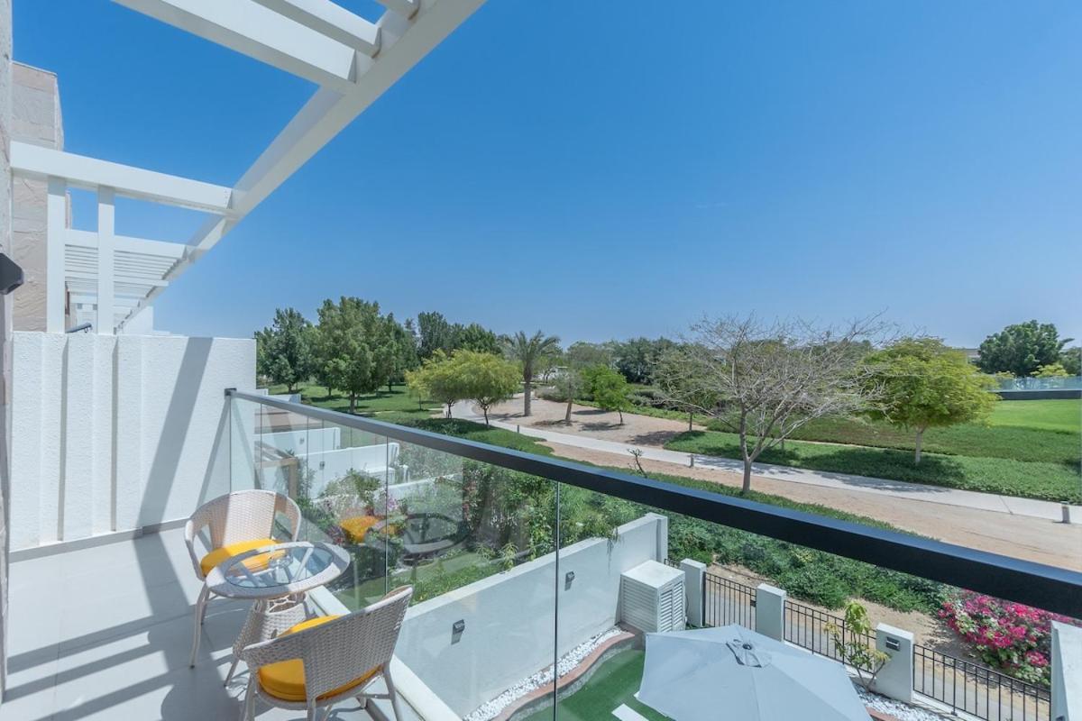 Cozy Stylish 3-bedroom At Damac Hills With Golf Course View *