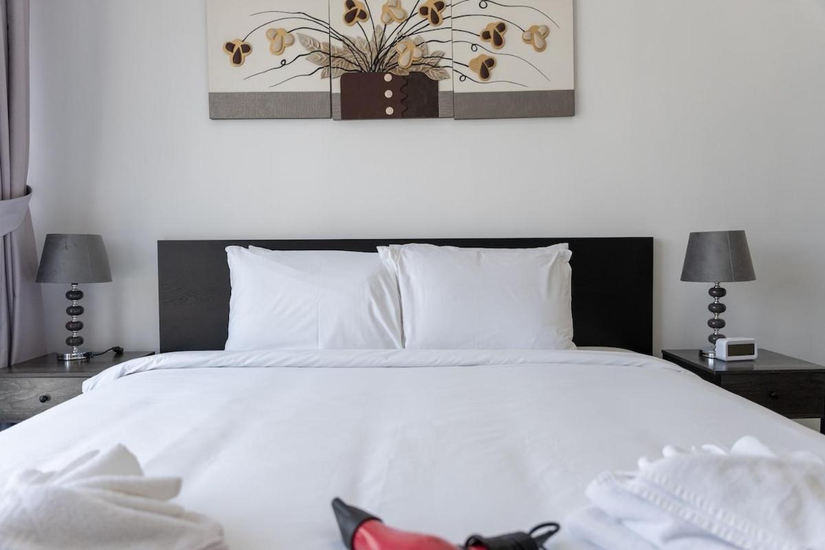 Apartment Cozy Stylish 3-bedroom At Damac Hills With Golf Course View