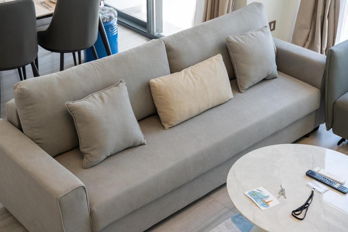 Cozy Stylish 3-bedroom At Damac Hills With Golf Course View