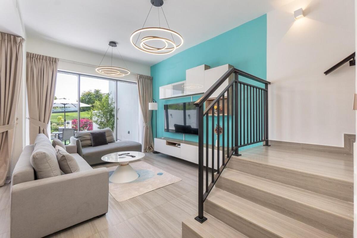 Apartment Cozy Stylish 3-bedroom At Damac Hills With Golf Course View *