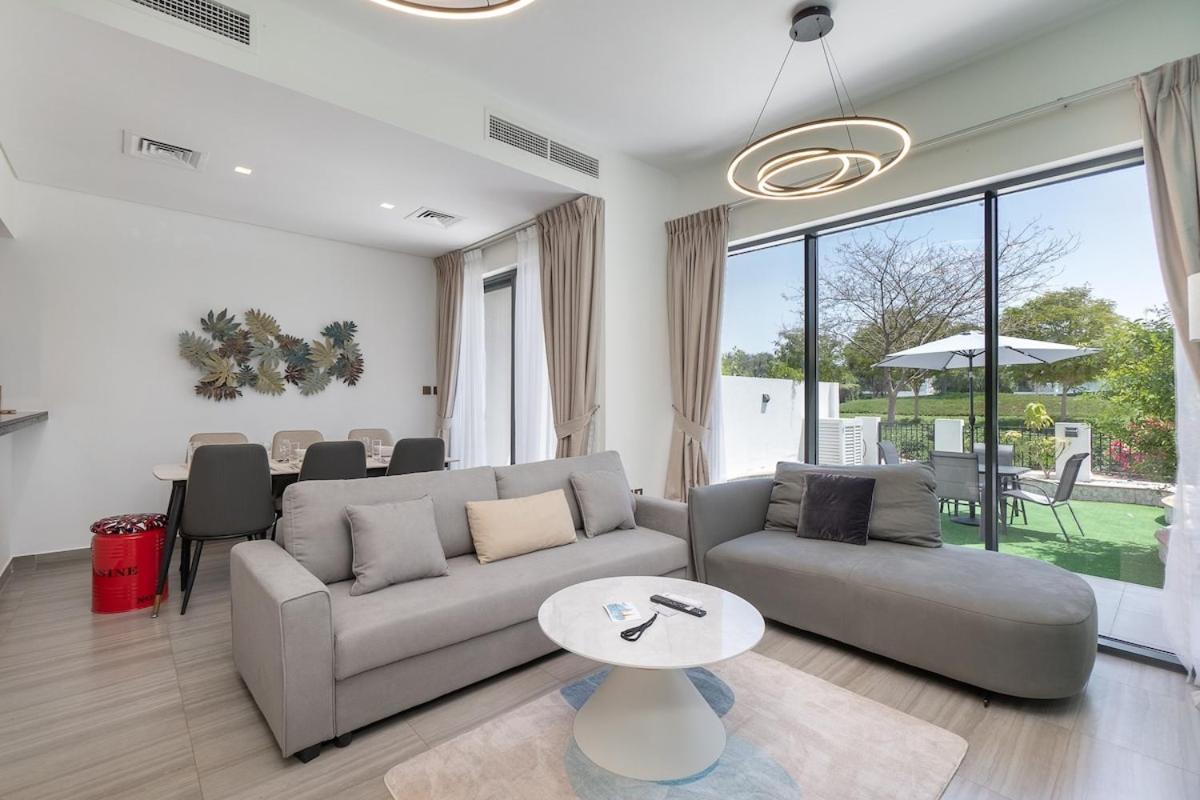 Cozy Stylish 3-bedroom At Damac Hills With Golf Course View Apartment Dubai